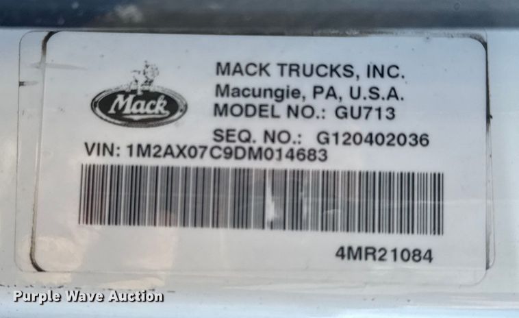 image for item EG1868 2013 Mack GU713 vacuum truck