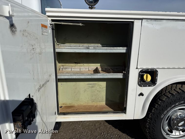 image for item EG1869 2013 Ford F250 Super Duty SuperCab utility bed pickup truck