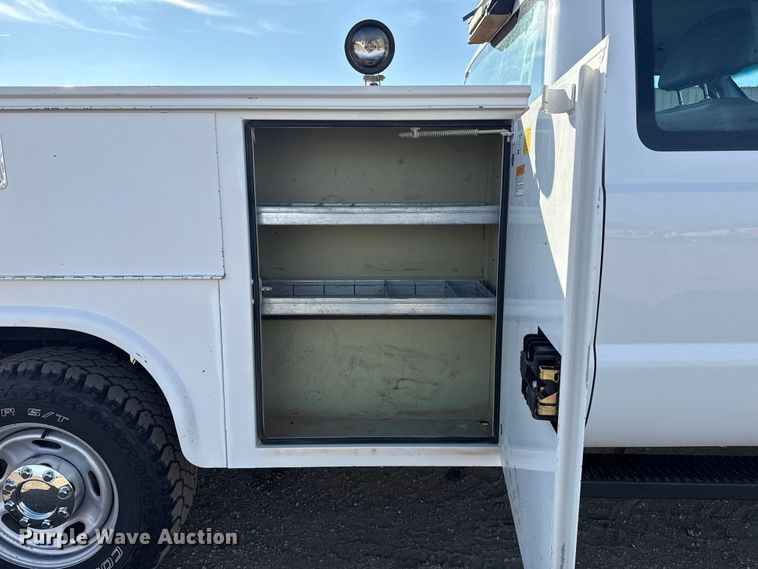 image for item EG1869 2013 Ford F250 Super Duty SuperCab utility bed pickup truck