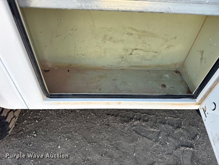 image for item EG1869 2013 Ford F250 Super Duty SuperCab utility bed pickup truck