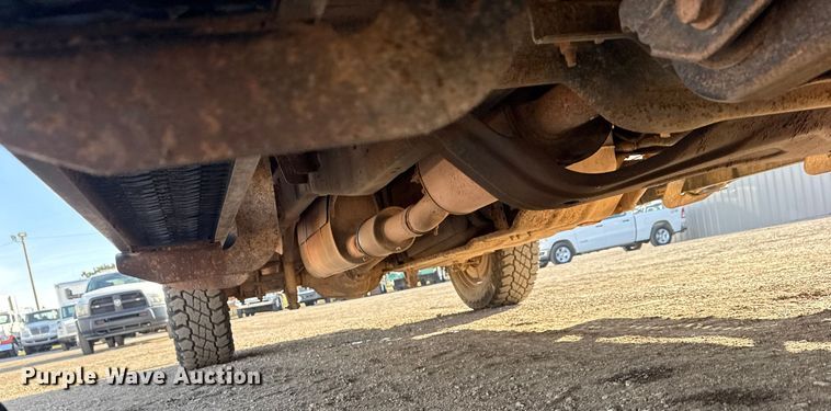 image for item EG1869 2013 Ford F250 Super Duty SuperCab utility bed pickup truck