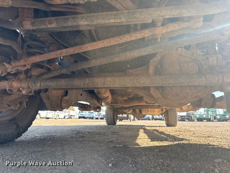 image for item EG1869 2013 Ford F250 Super Duty SuperCab utility bed pickup truck