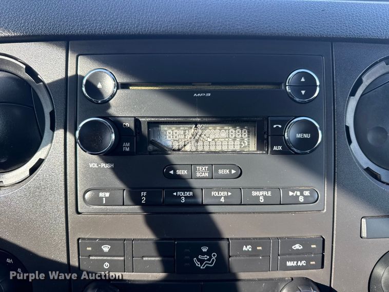 image for item EG1869 2013 Ford F250 Super Duty SuperCab utility bed pickup truck