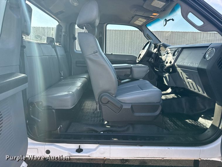 image for item EG1869 2013 Ford F250 Super Duty SuperCab utility bed pickup truck