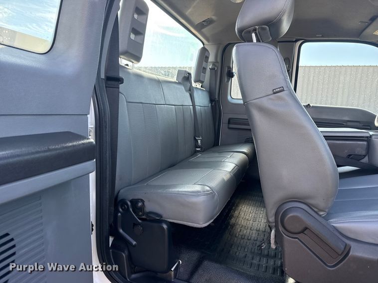 image for item EG1869 2013 Ford F250 Super Duty SuperCab utility bed pickup truck