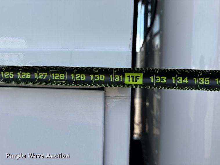 image for item EG1872 2018 Peterbilt 337 utility / service truck