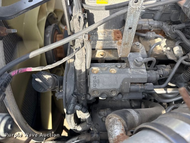 image for item EG1872 2018 Peterbilt 337 utility / service truck