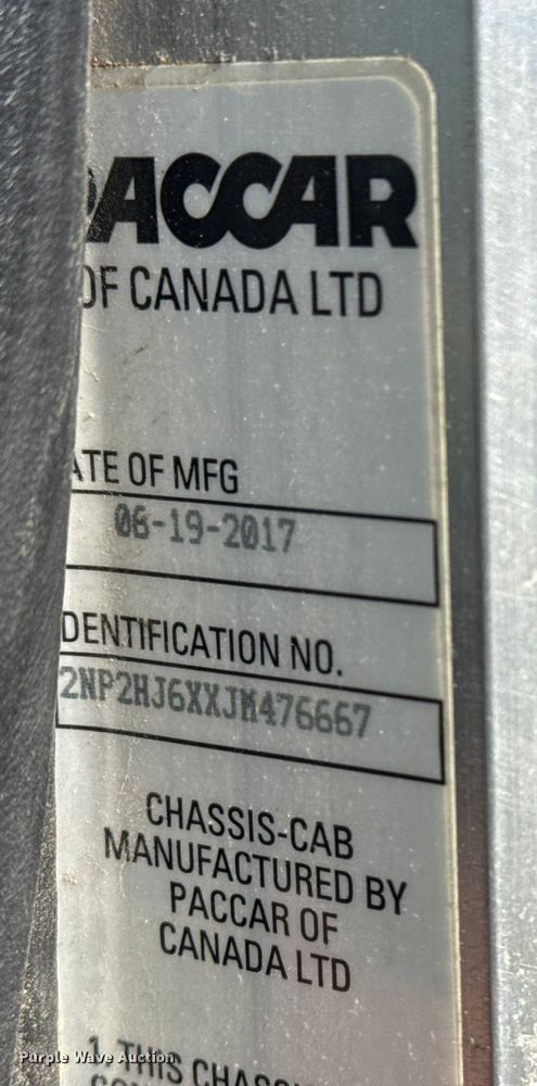 image for item EG1872 2018 Peterbilt 337 utility / service truck