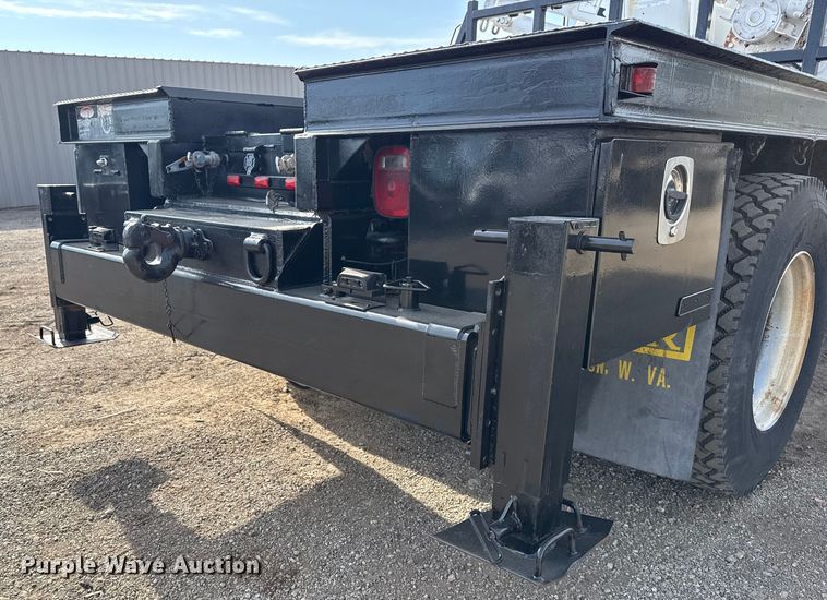 image for item EG1873 1997 Chevrolet Kodiak crane truck