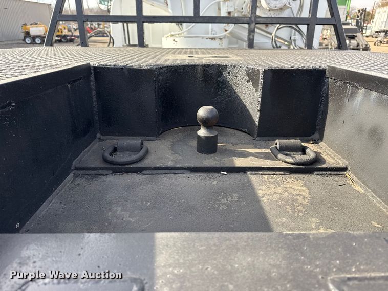 image for item EG1873 1997 Chevrolet Kodiak crane truck