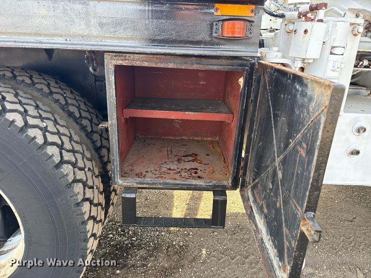 image for item EG1873 1997 Chevrolet Kodiak crane truck