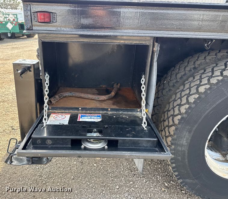 image for item EG1873 1997 Chevrolet Kodiak crane truck