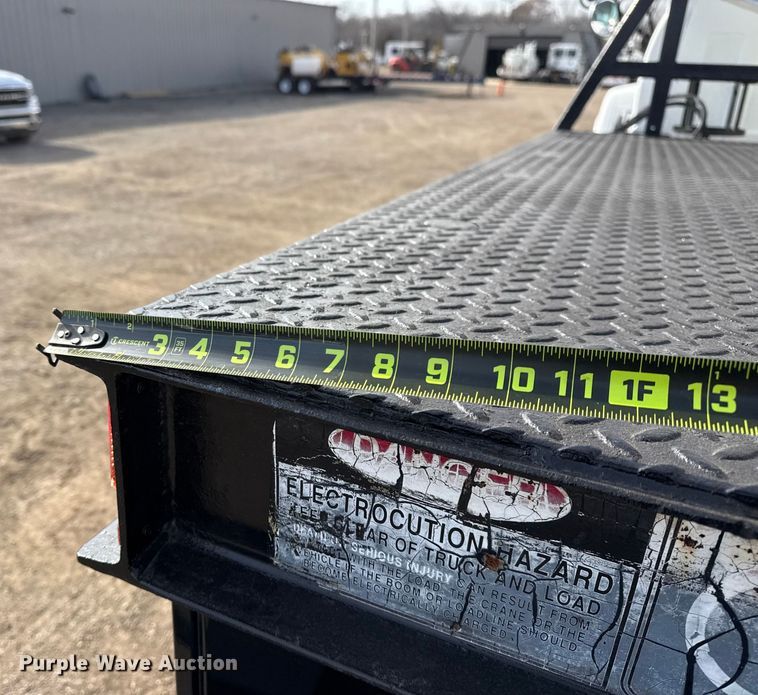 image for item EG1873 1997 Chevrolet Kodiak crane truck