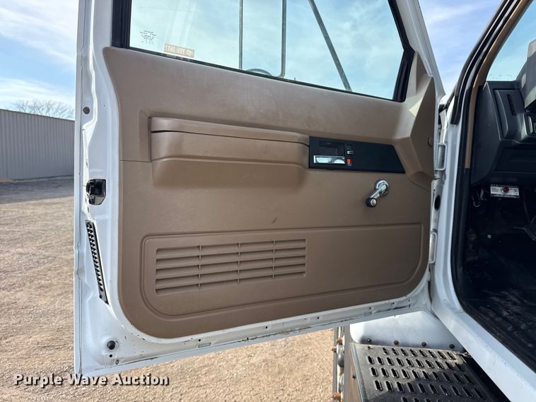 image for item EG1873 1997 Chevrolet Kodiak crane truck