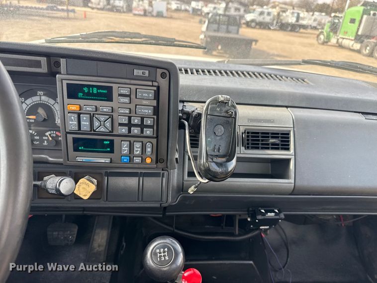 image for item EG1873 1997 Chevrolet Kodiak crane truck