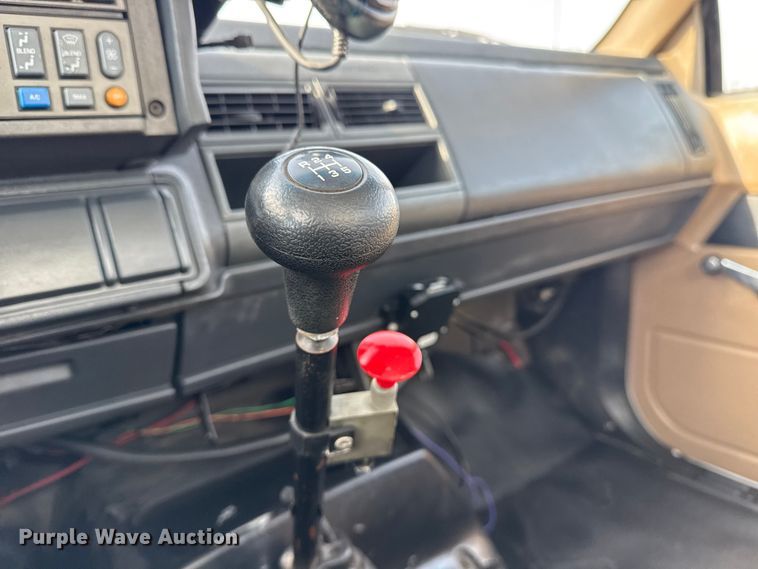 image for item EG1873 1997 Chevrolet Kodiak crane truck