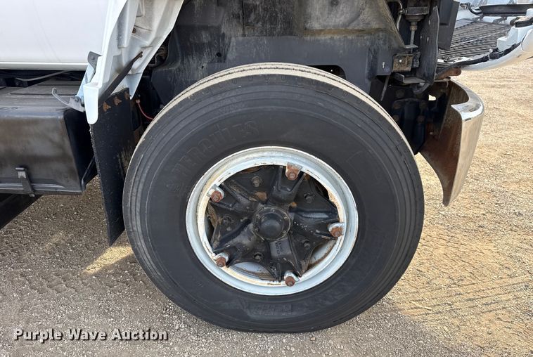 image for item EG1873 1997 Chevrolet Kodiak crane truck