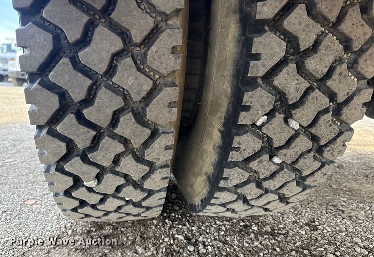 image for item EG1873 1997 Chevrolet Kodiak crane truck