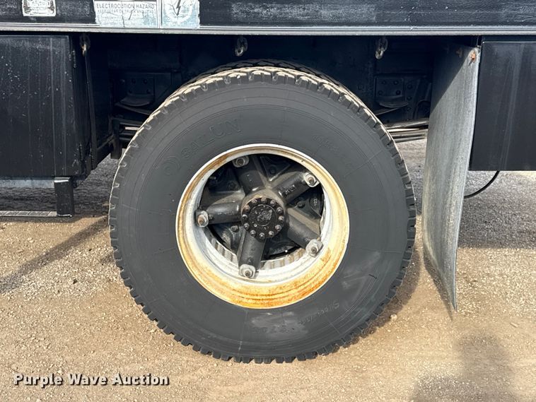 image for item EG1873 1997 Chevrolet Kodiak crane truck