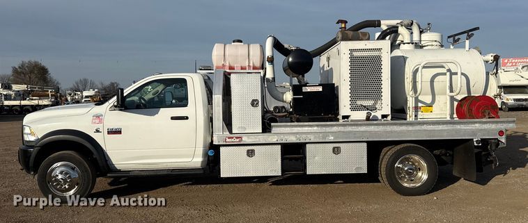 image for item EG1878 2012 Dodge Ram 5500HD vacuum truck