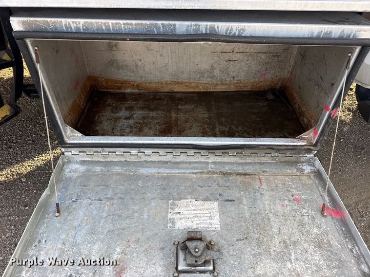 image for item EG1878 2012 Dodge Ram 5500HD vacuum truck