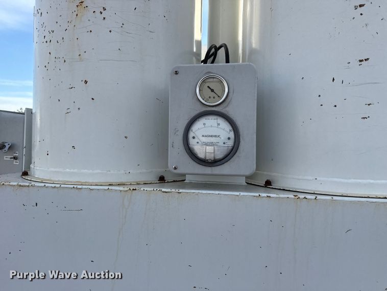 image for item EG1878 2012 Dodge Ram 5500HD vacuum truck