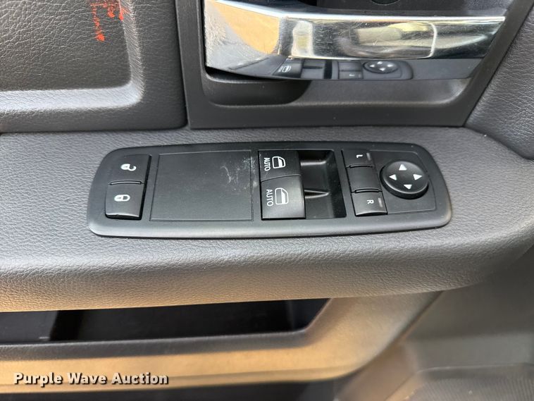 image for item EG1878 2012 Dodge Ram 5500HD vacuum truck