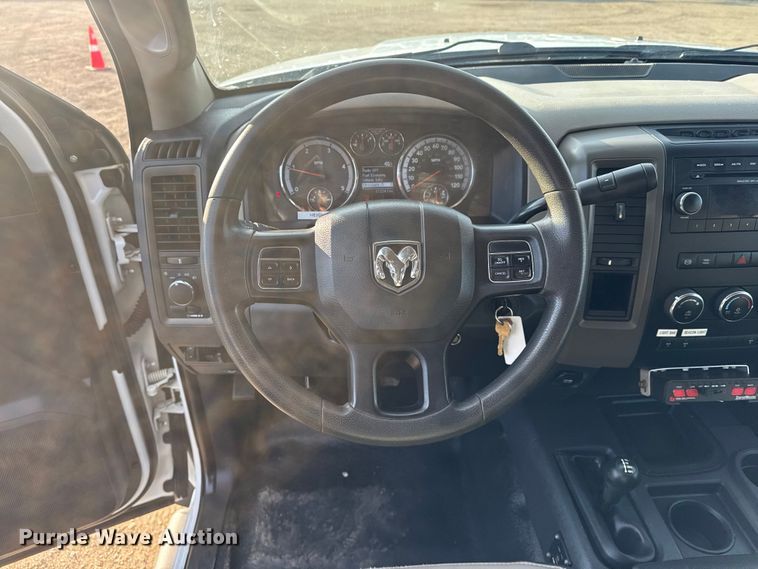 image for item EG1878 2012 Dodge Ram 5500HD vacuum truck