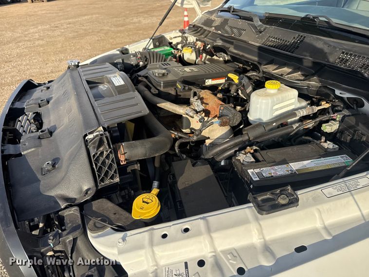 image for item EG1878 2012 Dodge Ram 5500HD vacuum truck