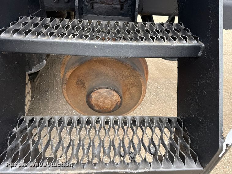 image for item EG1883 2012 Freightliner Business Class M2 Crew Cab crane truck