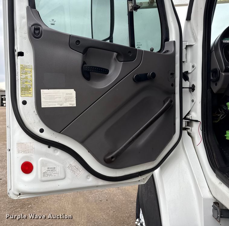 image for item EG1883 2012 Freightliner Business Class M2 Crew Cab crane truck