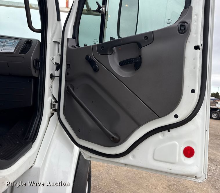 image for item EG1883 2012 Freightliner Business Class M2 Crew Cab crane truck