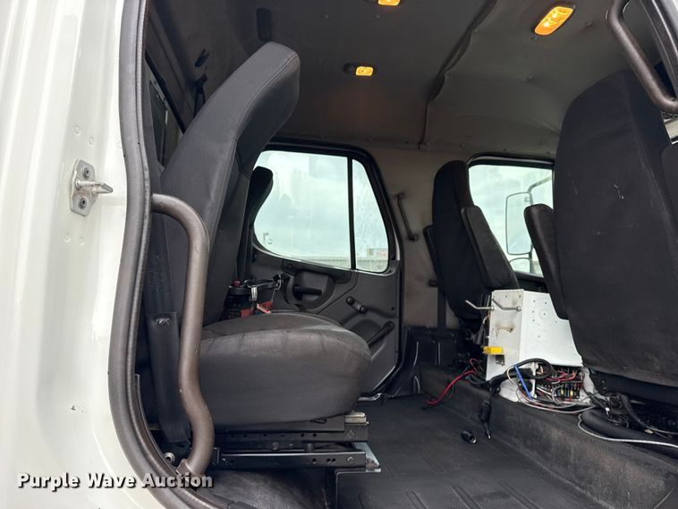 image for item EG1883 2012 Freightliner Business Class M2 Crew Cab crane truck