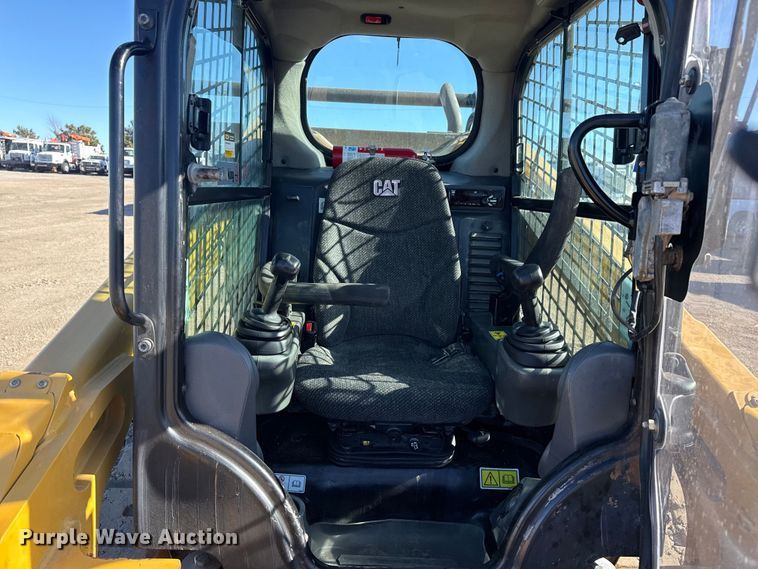 image for item EG1890 2019 Caterpillar 299D2 tracked skid steer loader