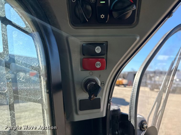 image for item EG1890 2019 Caterpillar 299D2 tracked skid steer loader