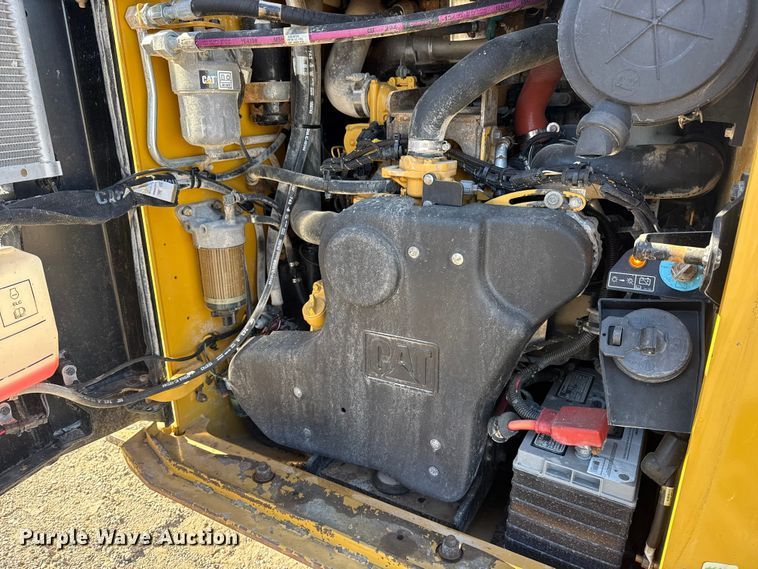 image for item EG1890 2019 Caterpillar 299D2 tracked skid steer loader