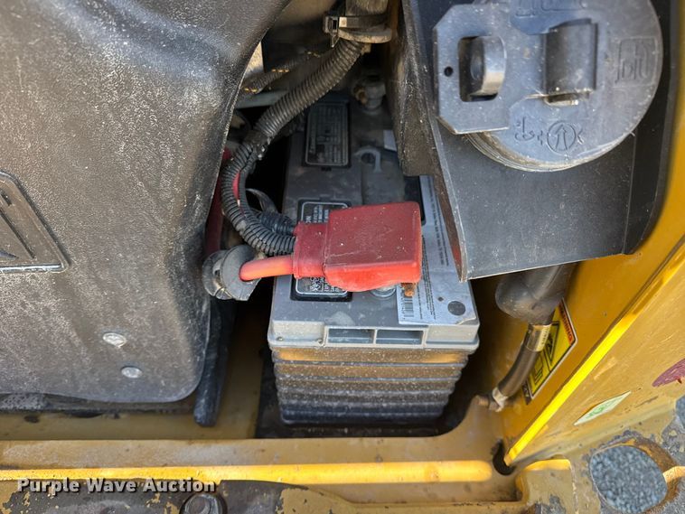 image for item EG1890 2019 Caterpillar 299D2 tracked skid steer loader