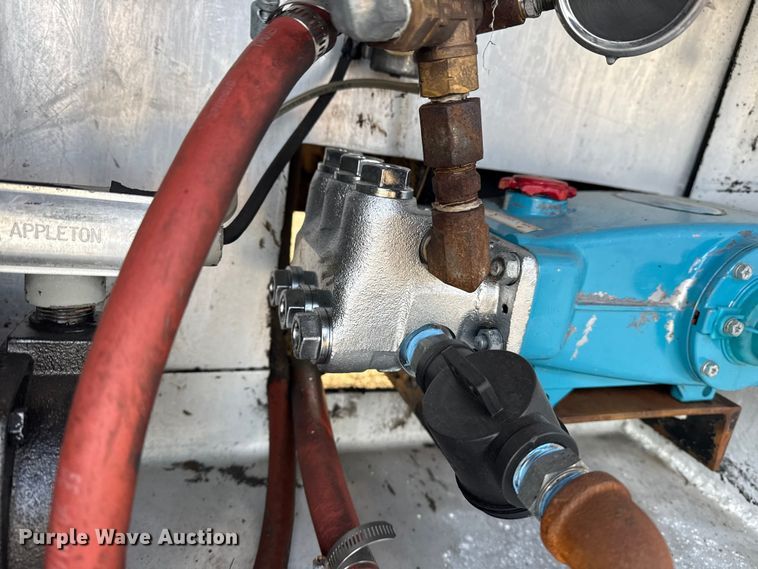 image for item EG1896 2015 Freightliner 114SD vacuum truck