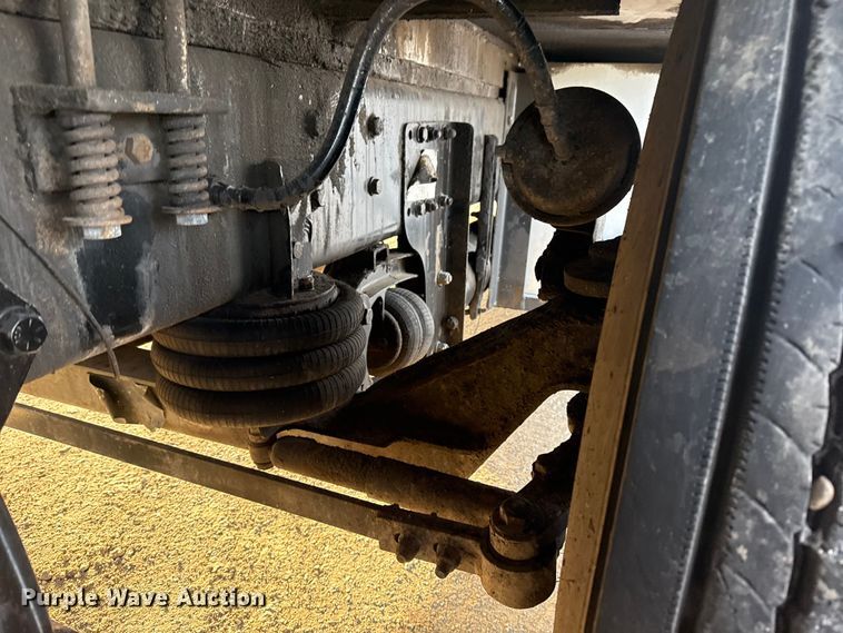 image for item EG1896 2015 Freightliner 114SD vacuum truck