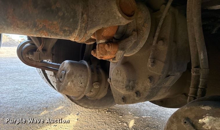 image for item EG1896 2015 Freightliner 114SD vacuum truck