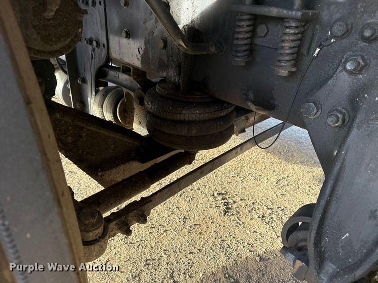 image for item EG1896 2015 Freightliner 114SD vacuum truck