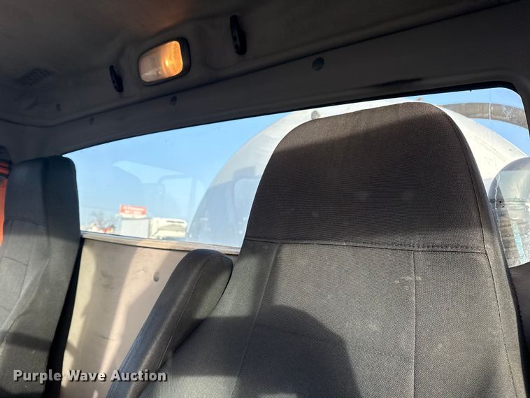 image for item EG1896 2015 Freightliner 114SD vacuum truck