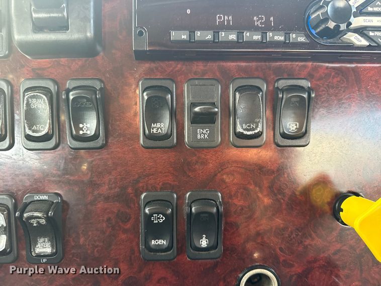 image for item EG1896 2015 Freightliner 114SD vacuum truck