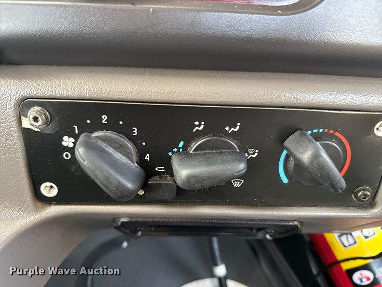 image for item EG1896 2015 Freightliner 114SD vacuum truck