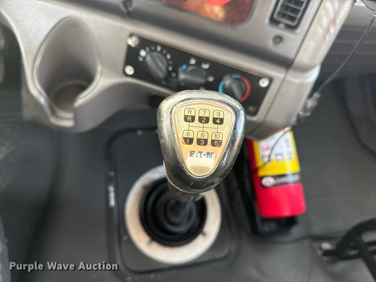 image for item EG1896 2015 Freightliner 114SD vacuum truck