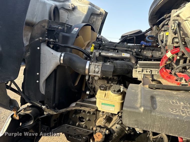 image for item EG1896 2015 Freightliner 114SD vacuum truck