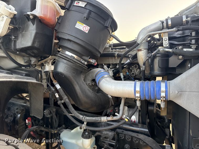 image for item EG1896 2015 Freightliner 114SD vacuum truck