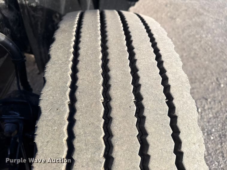 image for item EG1896 2015 Freightliner 114SD vacuum truck