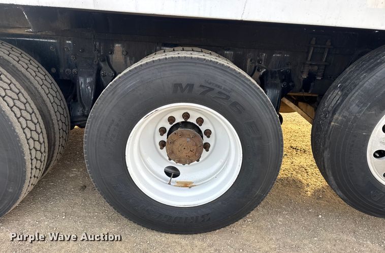 image for item EG1896 2015 Freightliner 114SD vacuum truck