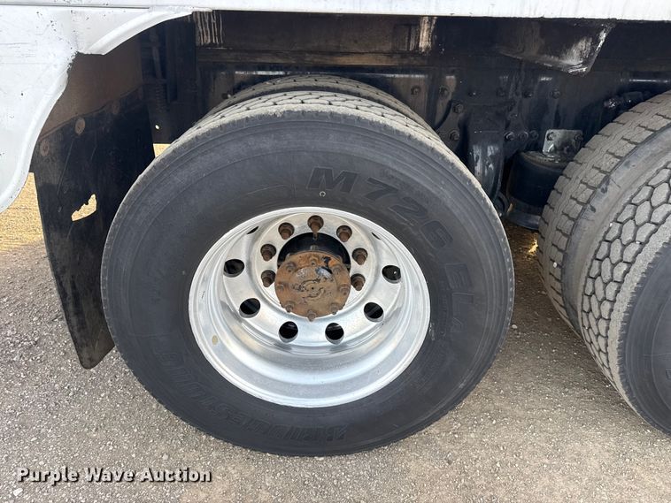 image for item EG1896 2015 Freightliner 114SD vacuum truck